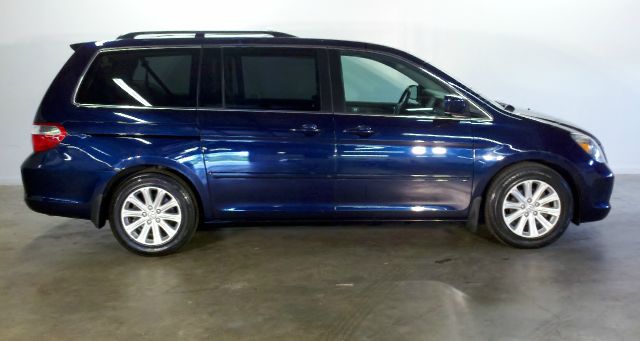 Honda Odyssey 2005 photo 4