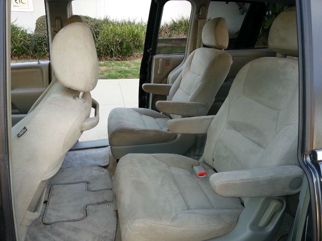 Honda Odyssey 2005 photo 1