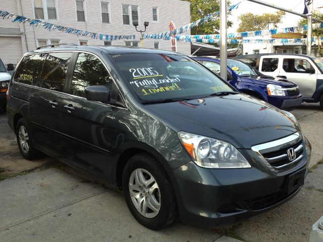 Honda Odyssey 2005 photo 3