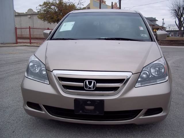 Honda Odyssey 2005 photo 1