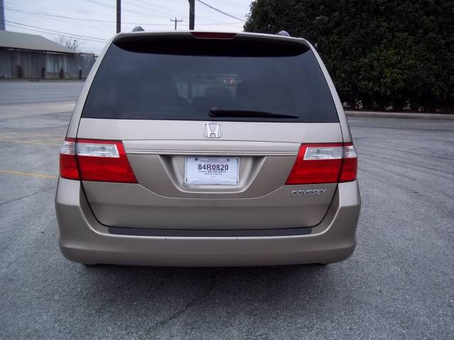 Honda Odyssey 2005 photo 5