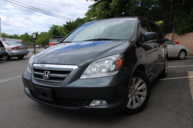 Honda Odyssey 2005 photo 3