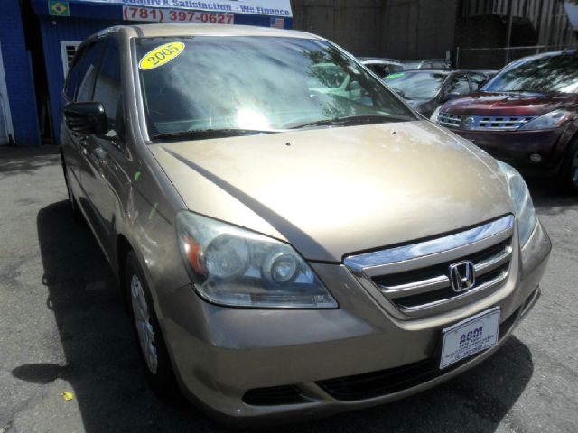 Honda Odyssey 2005 photo 1