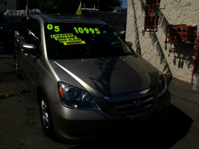 Honda Odyssey 2005 photo 3