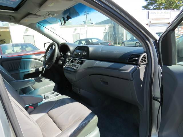 Honda Odyssey 2005 photo 1