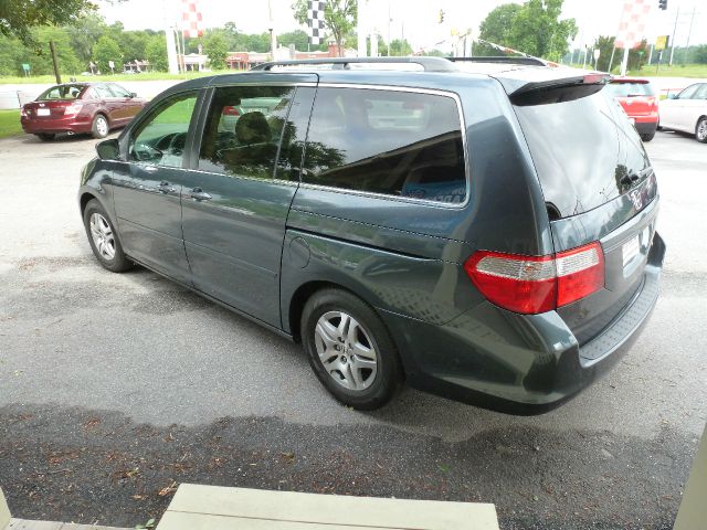 Honda Odyssey 2005 photo 1