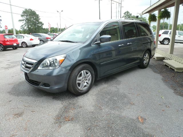 Honda Odyssey 2005 photo 2