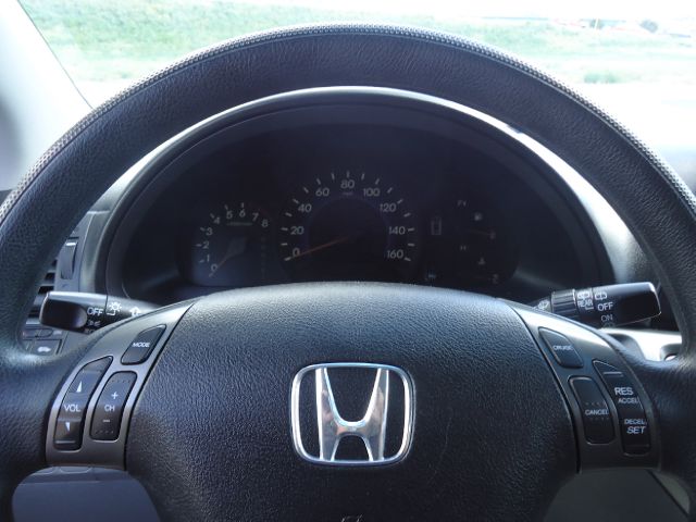 Honda Odyssey 2005 photo 3