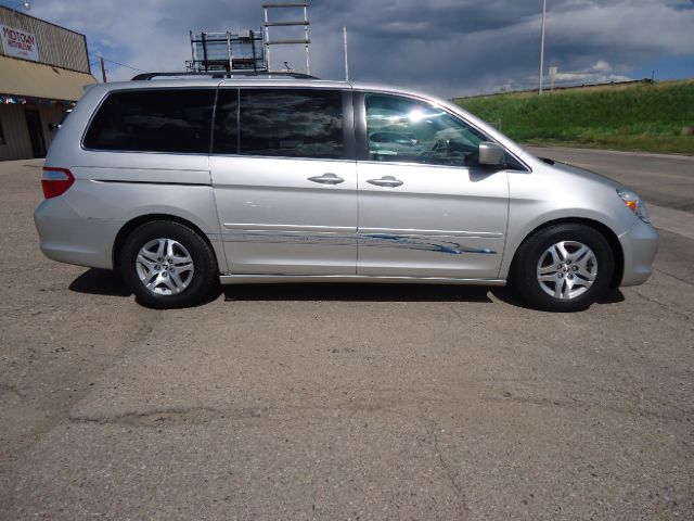 Honda Odyssey 2005 photo 7