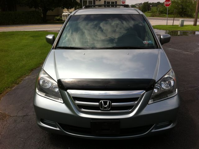 Honda Odyssey 2005 photo 1