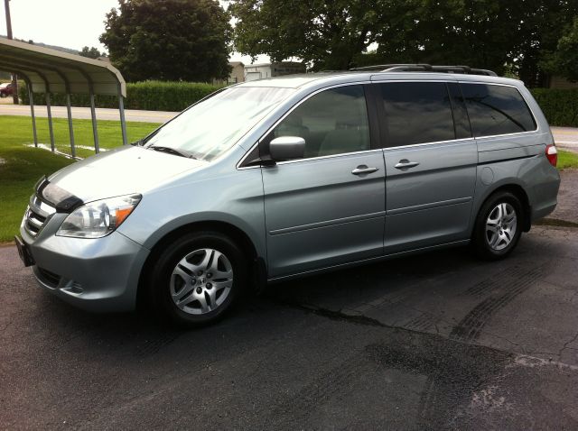 Honda Odyssey 2005 photo 4