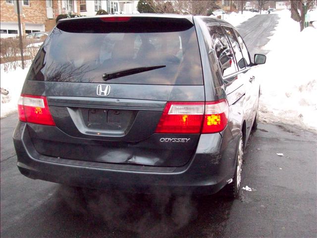 Honda Odyssey 2005 photo 5