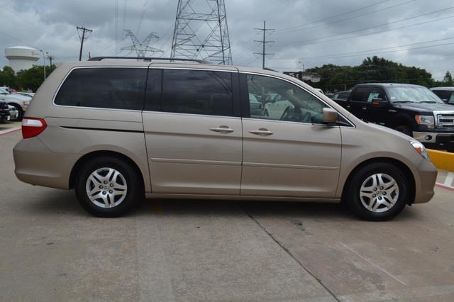 Honda Odyssey 2005 photo 8