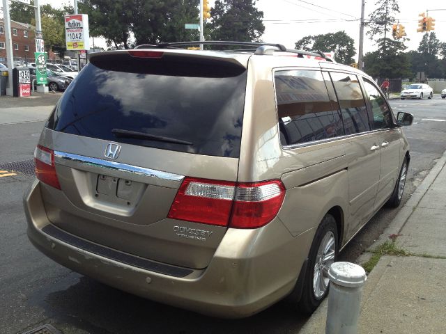 Honda Odyssey 2005 photo 1