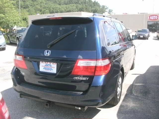 Honda Odyssey 2005 photo 1