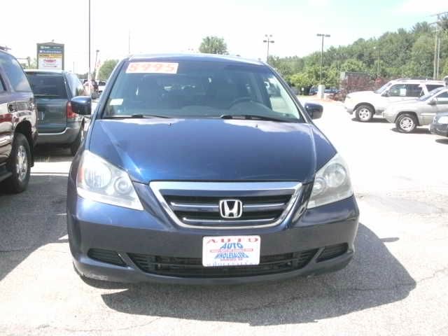 Honda Odyssey 2005 photo 3