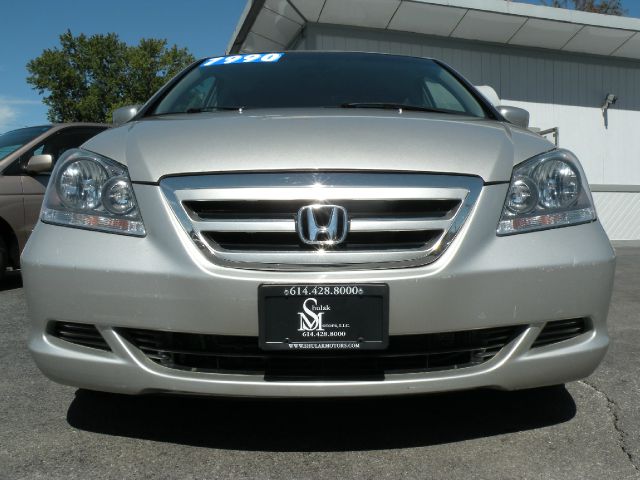 Honda Odyssey 2005 photo 1