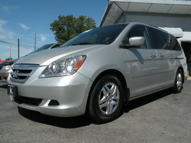 Honda Odyssey 2005 photo 3