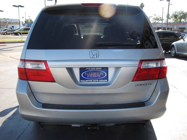 Honda Odyssey 2005 photo 4