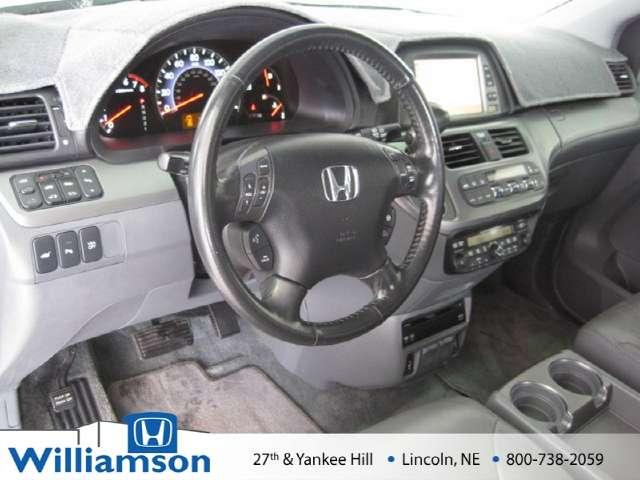 Honda Odyssey 2005 photo 5