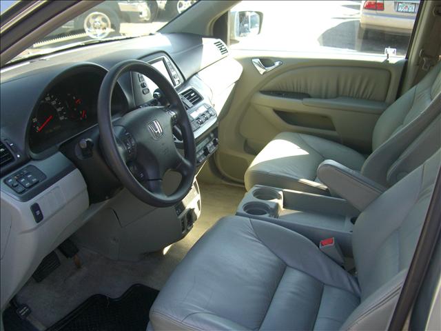 Honda Odyssey 2005 photo 4