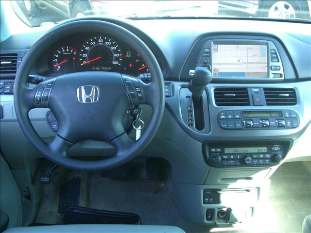 Honda Odyssey 2005 photo 5