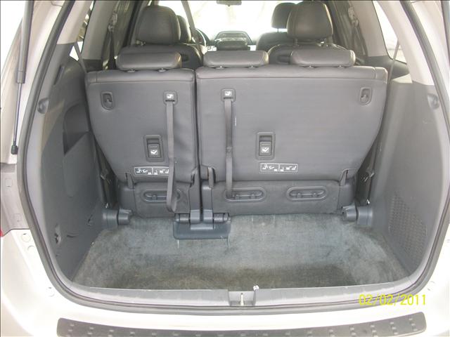 Honda Odyssey 2005 photo 2