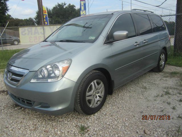 Honda Odyssey 2005 photo 1