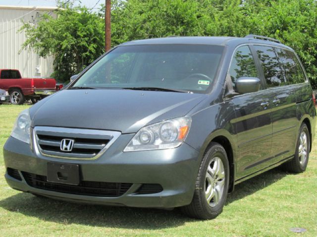 Honda Odyssey 2005 photo 4