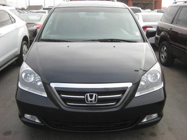 Honda Odyssey 2005 photo 1