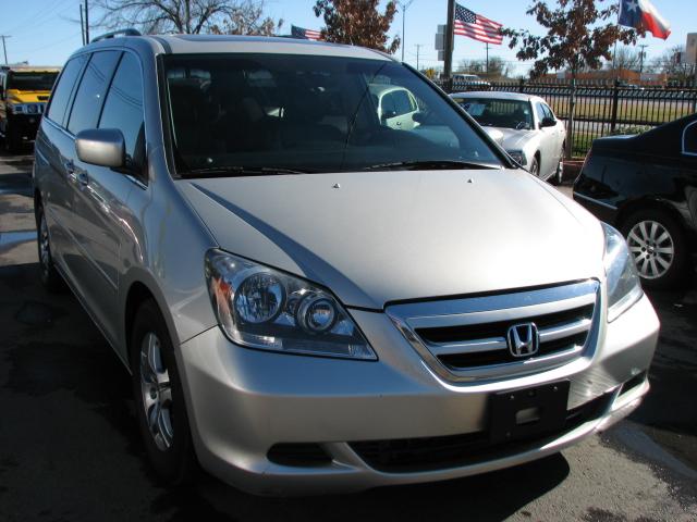 Honda Odyssey LS 2WD MiniVan