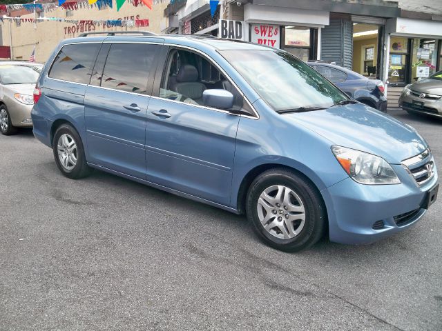 Honda Odyssey 2005 photo 4