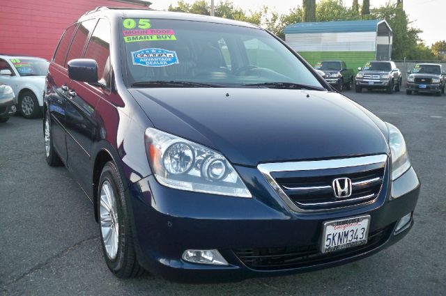 Honda Odyssey 2005 photo 16