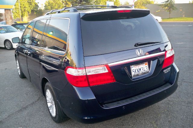 Honda Odyssey 2005 photo 5