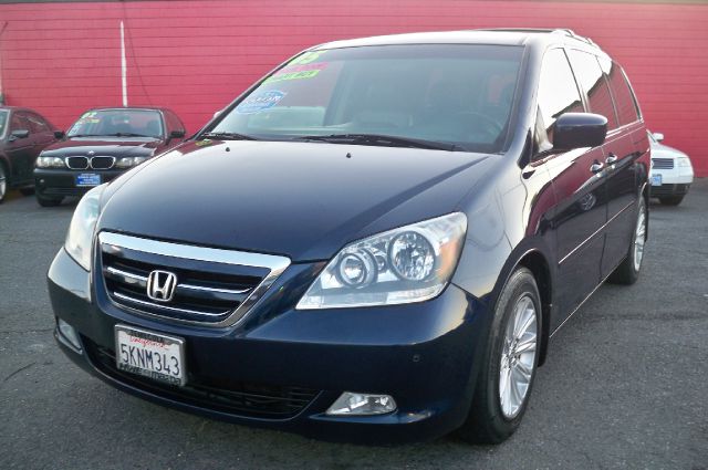 Honda Odyssey 2005 photo 6