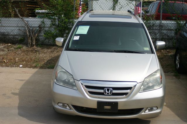 Honda Odyssey 2005 photo 1