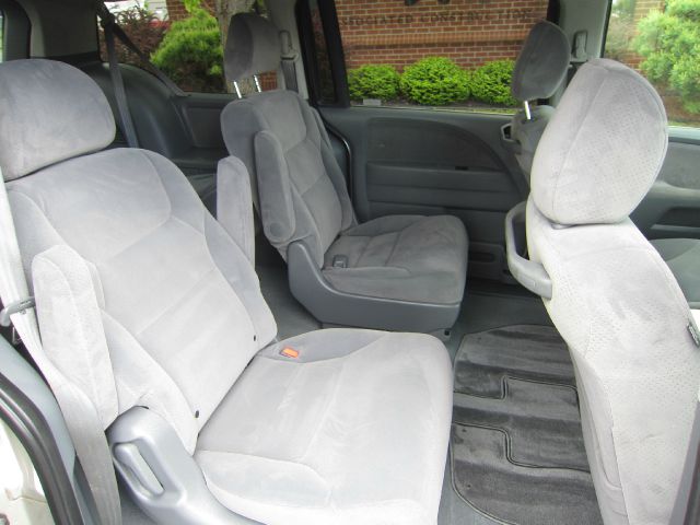 Honda Odyssey 2005 photo 4