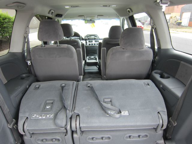 Honda Odyssey 2005 photo 7