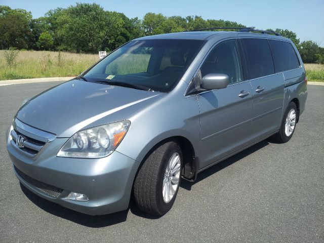 Honda Odyssey 2005 photo 4