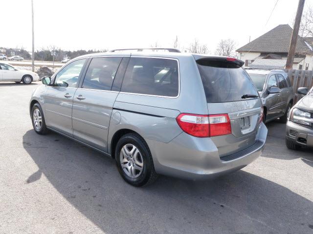 Honda Odyssey 2005 photo 5