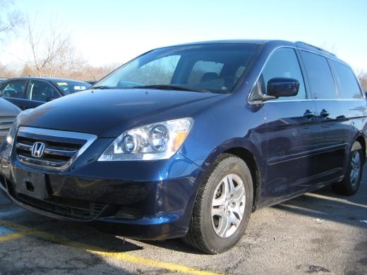 Honda Odyssey 2005 photo 2