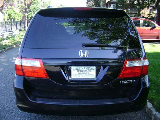 Honda Odyssey 2005 photo 17