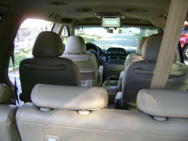 Honda Odyssey 2005 photo 8