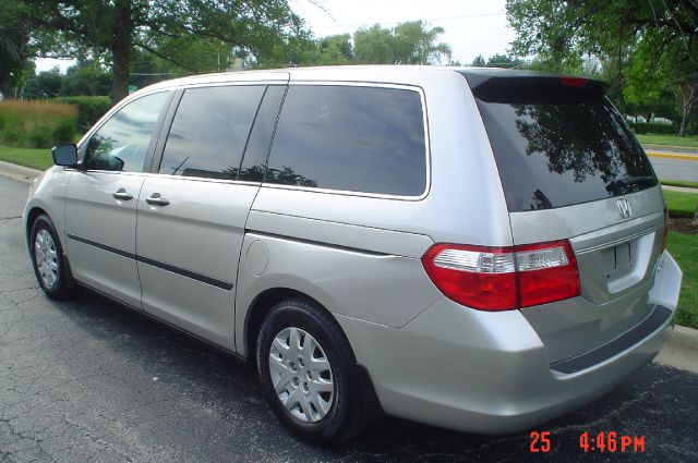 Honda Odyssey 2005 photo 1