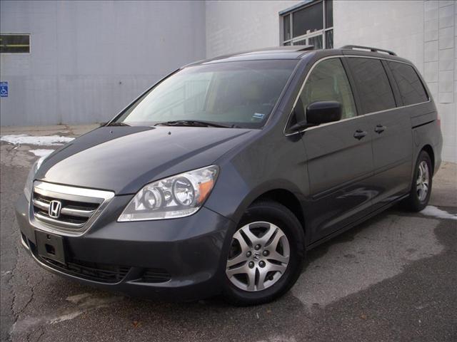 Honda Odyssey 2005 photo 1