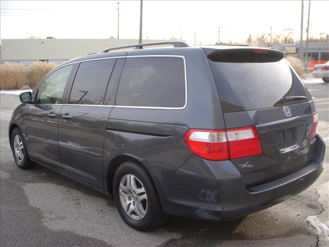 Honda Odyssey 2005 photo 3