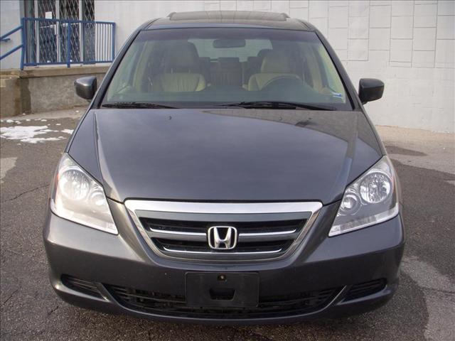 Honda Odyssey 2005 photo 4