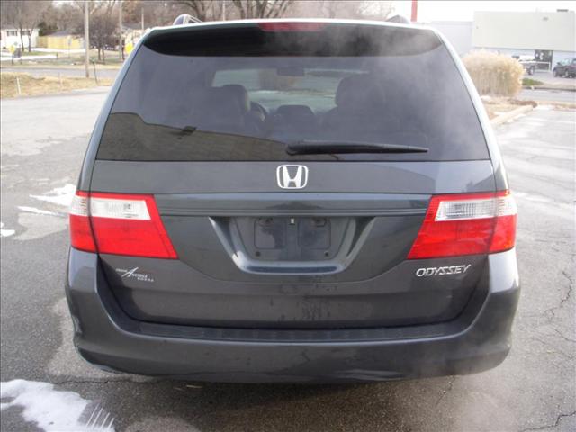 Honda Odyssey 2005 photo 5