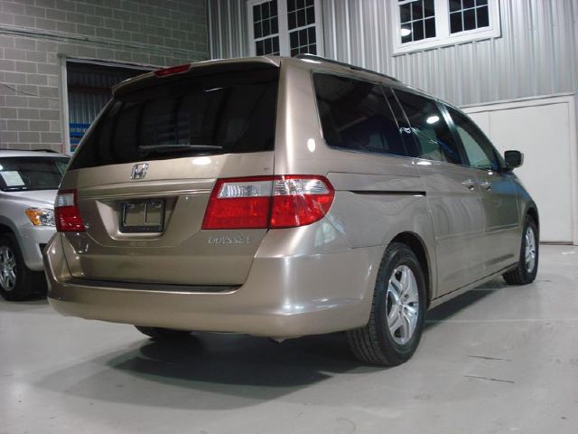 Honda Odyssey 2005 photo 10