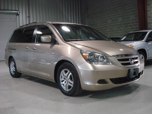 Honda Odyssey 2005 photo 4